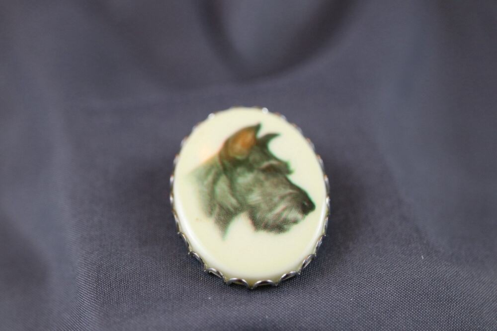 Vintage Porcelain Gold Tone Oval Brooch Scottish Terrier Dog 1.75”